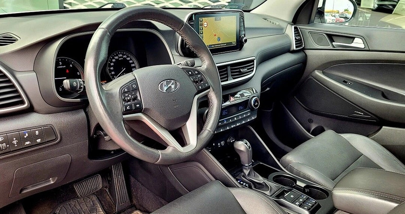 Hyundai Tucson cena 96900 przebieg: 101870, rok produkcji 2019 z Krajenka małe 121